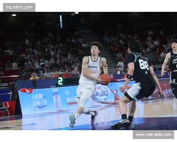 偰李永炜9次助攻仅1失误，21岁控卫新星崛起助上海冲击两连冠